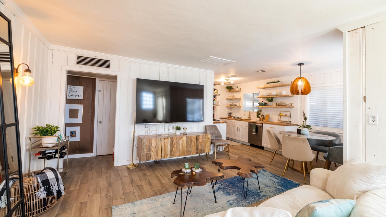 Photo of Livingroom in Chesterfield Place