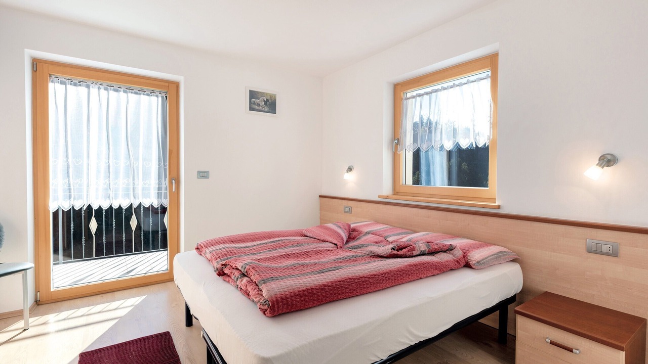 Photo of Bedroom in Lauregno