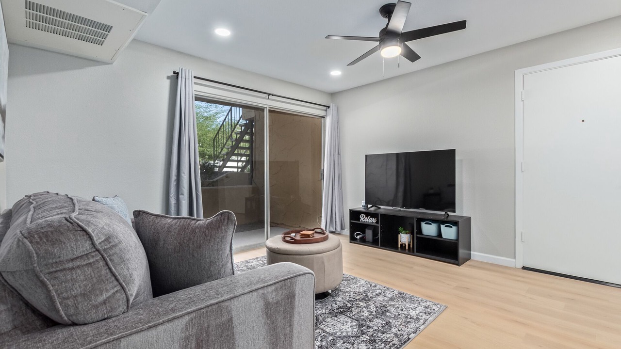 Photo of Livingroom in Trail West
