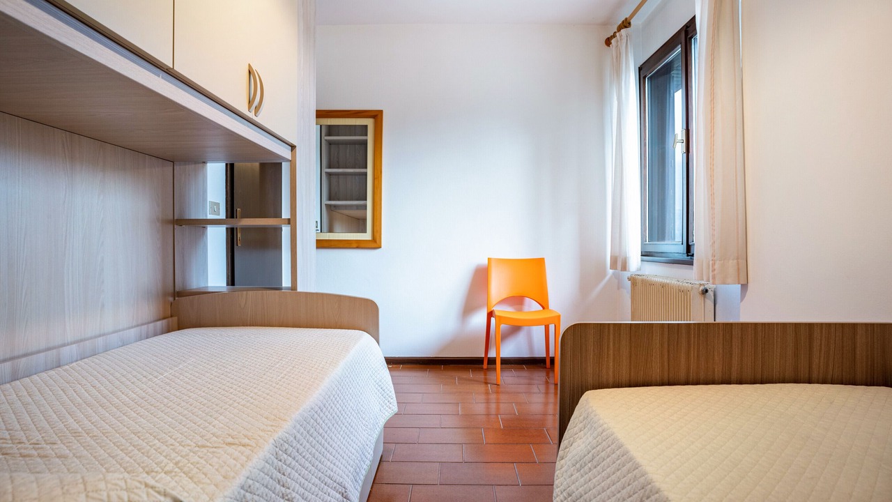 Photo of Bedroom in Calceranica al Lago