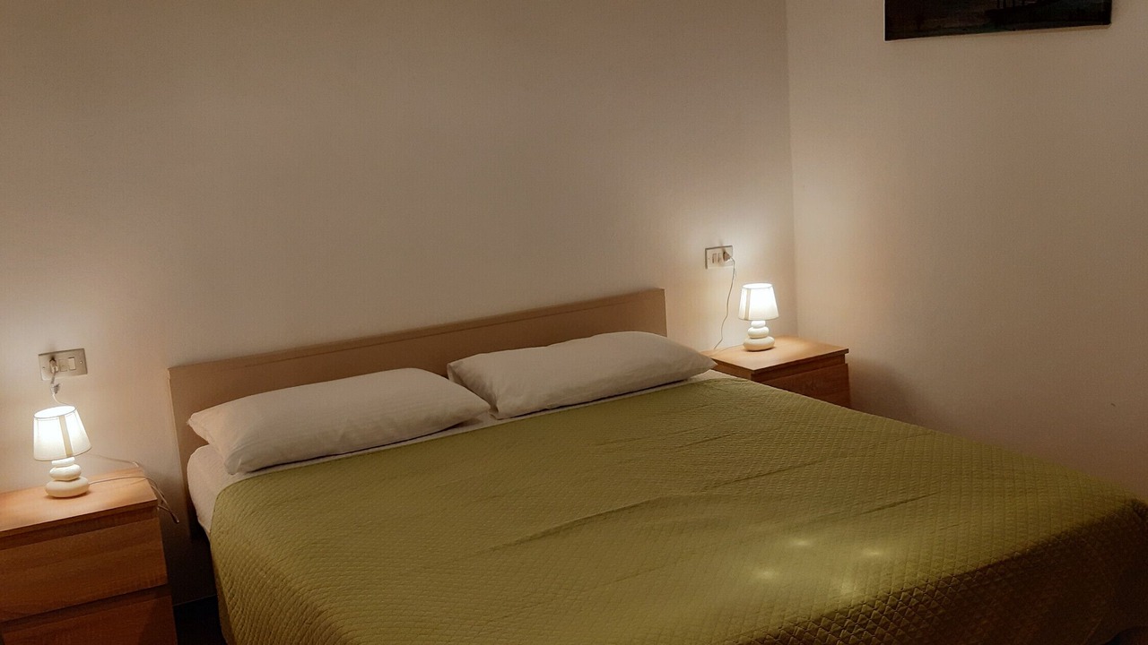 Photo of Bedroom in Calceranica al Lago