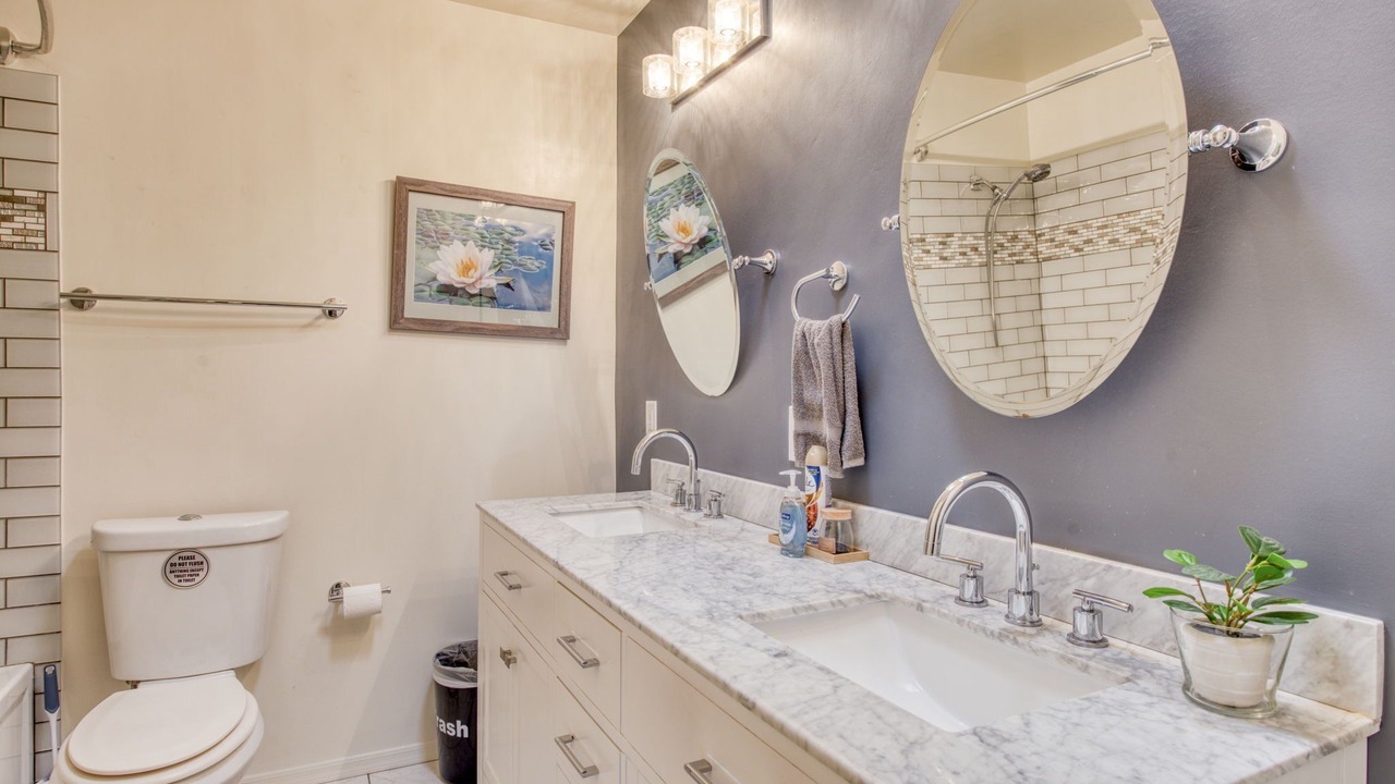 Photo of Bathroom in Meyer Park