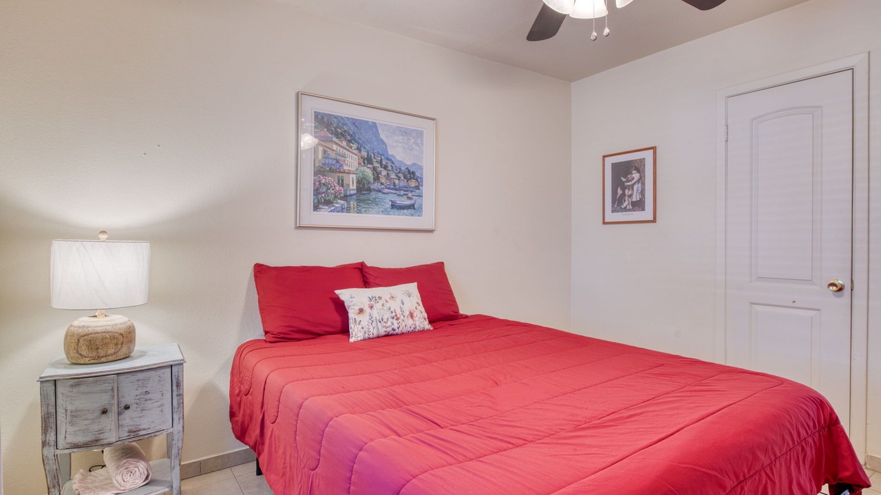 Photo of Bedroom in Meyer Park