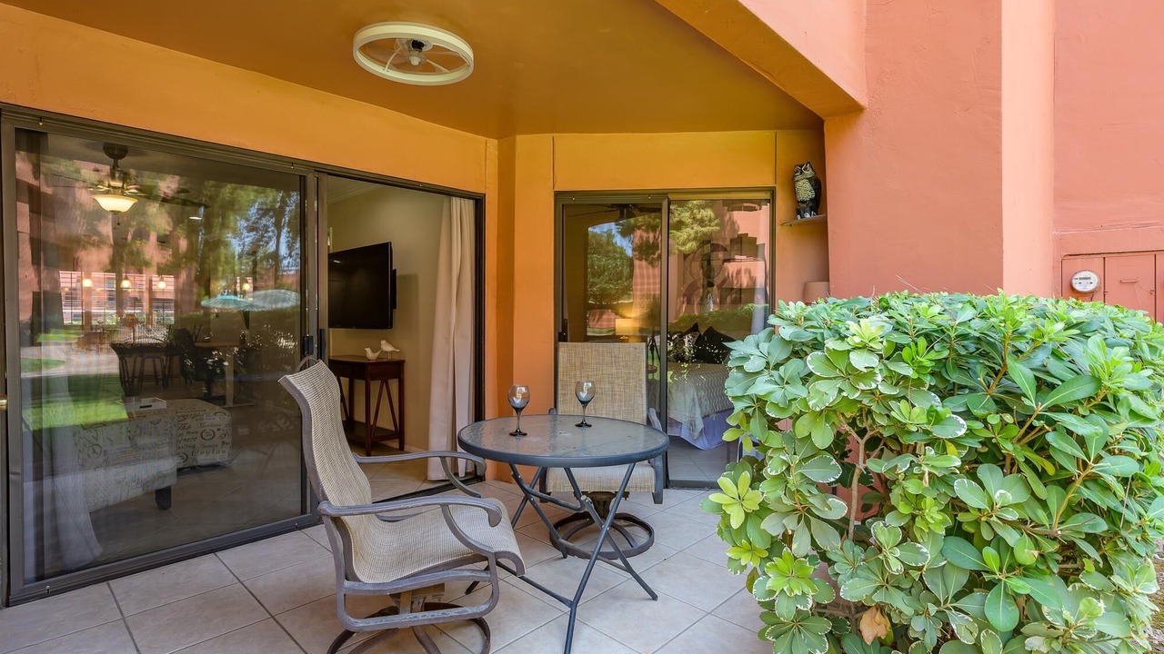 Photo of Outdoor in Paradise Valley Village