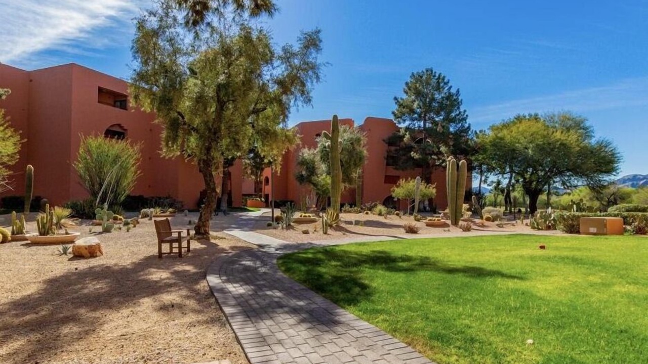 Photo of Others in Paradise Valley Village