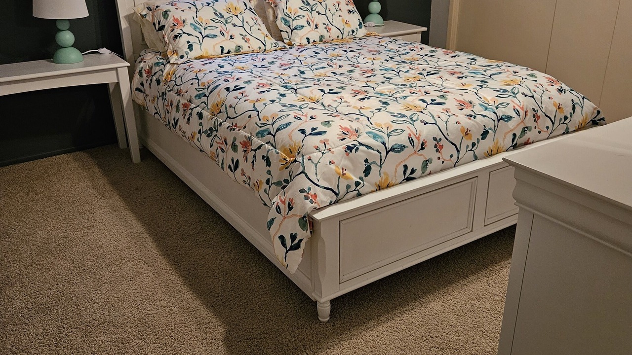 Photo of Bedroom in East Mesa