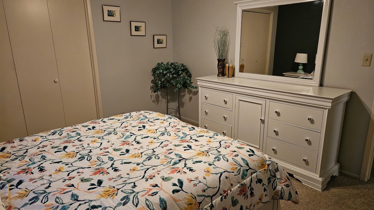 Photo of Bedroom in East Mesa