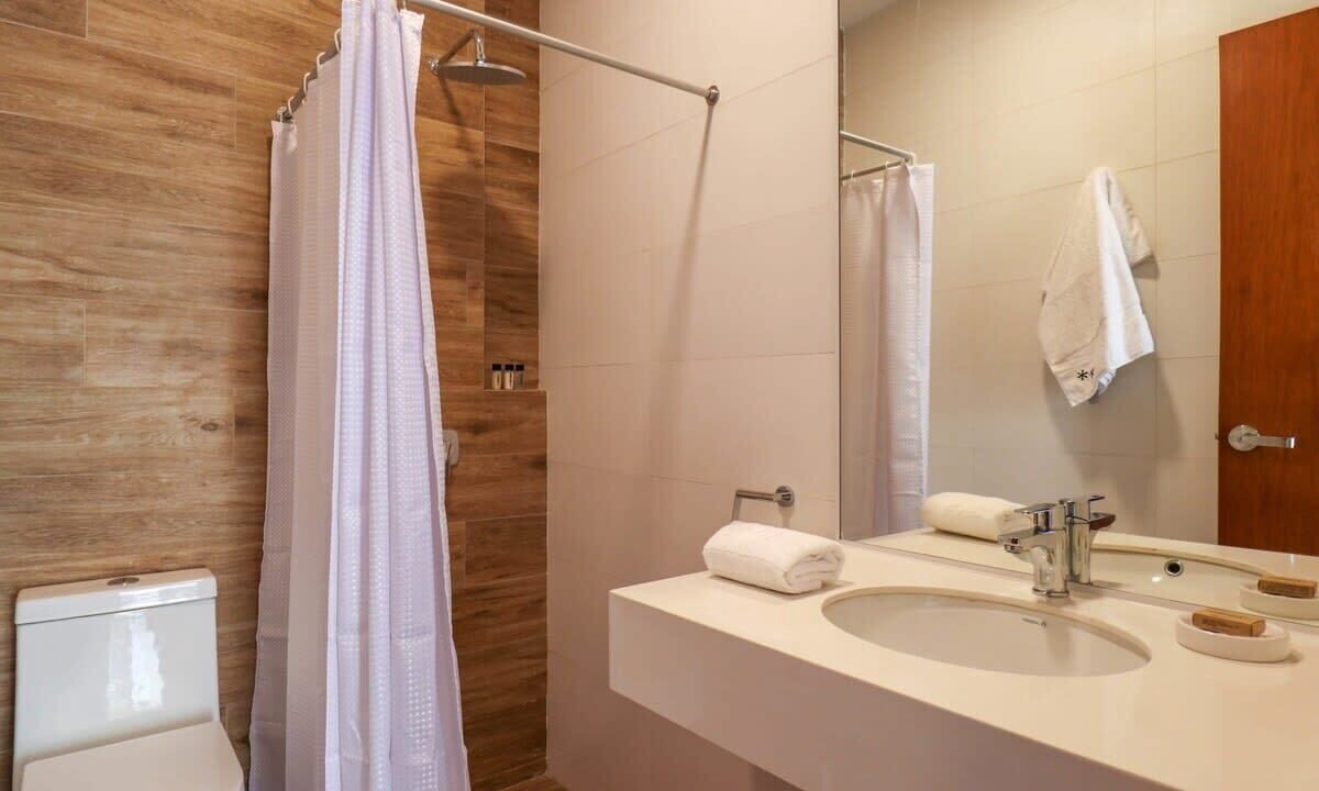 Photo of Bathroom in Pisco