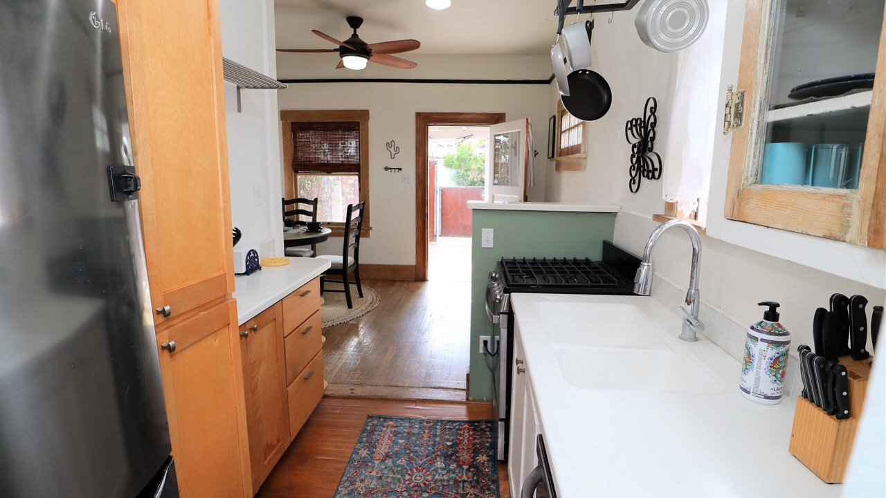 Photo of Kitchen in West University