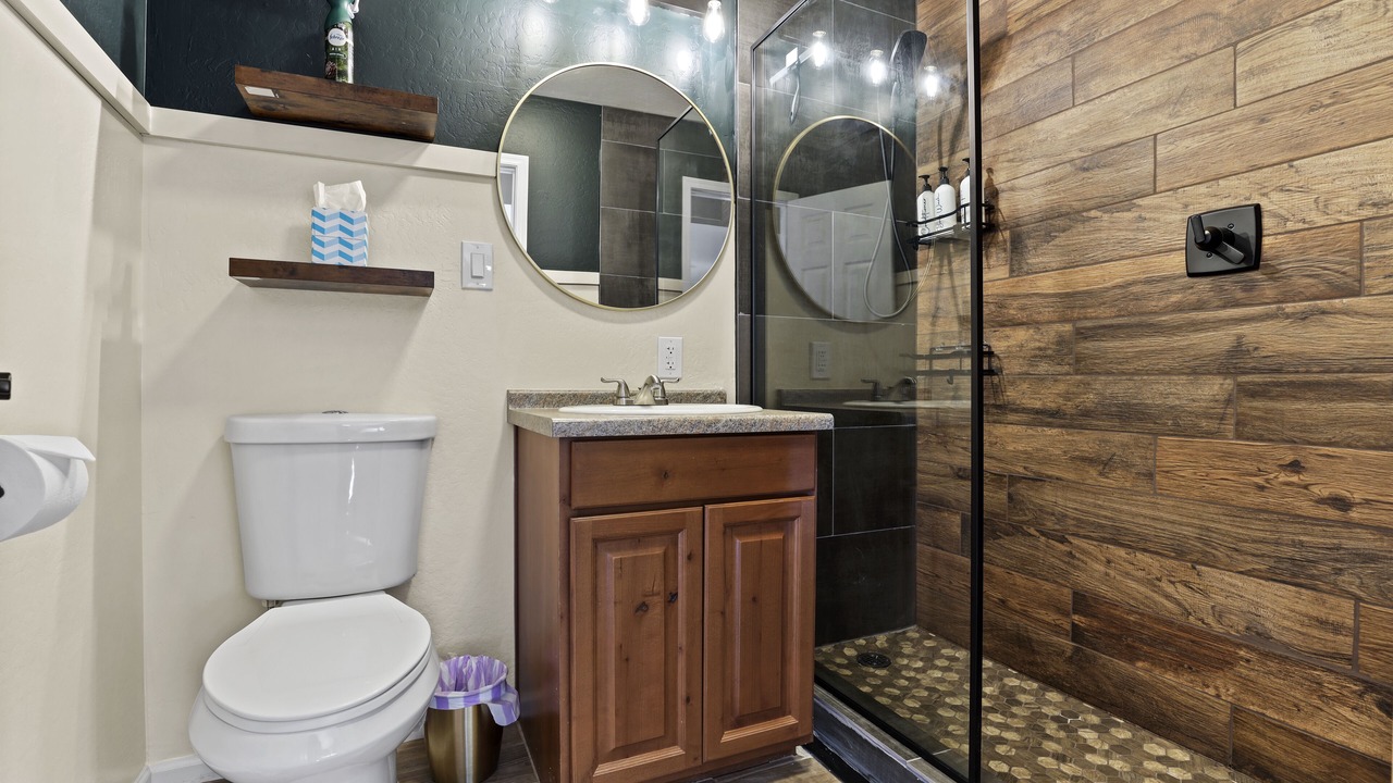 Photo of Bathroom in Strawberry