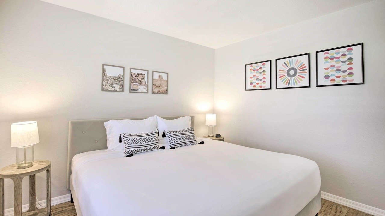 Photo of Bedroom in Sunburst Estates