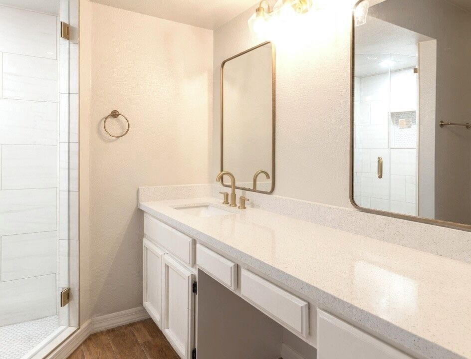 Photo of Bathroom in Sunburst Estates