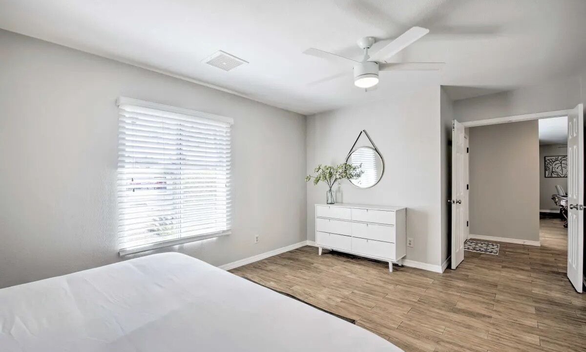 Photo of Bedroom in Sunburst Estates
