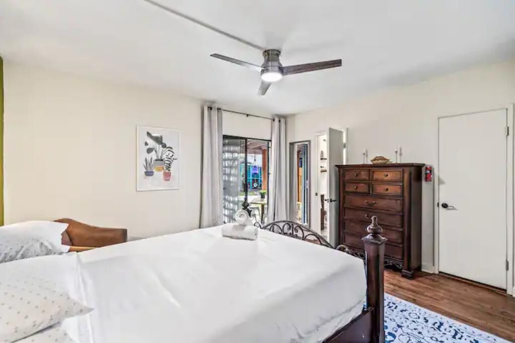 Photo of Bedroom in Jefferson Park