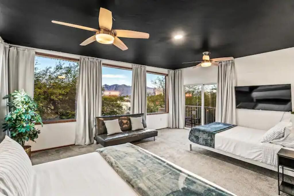 Photo of Bedroom in Jefferson Park