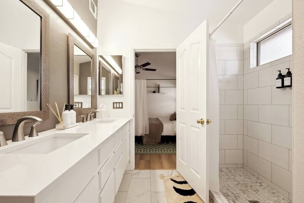 Photo of Bathroom in Desert Ridge