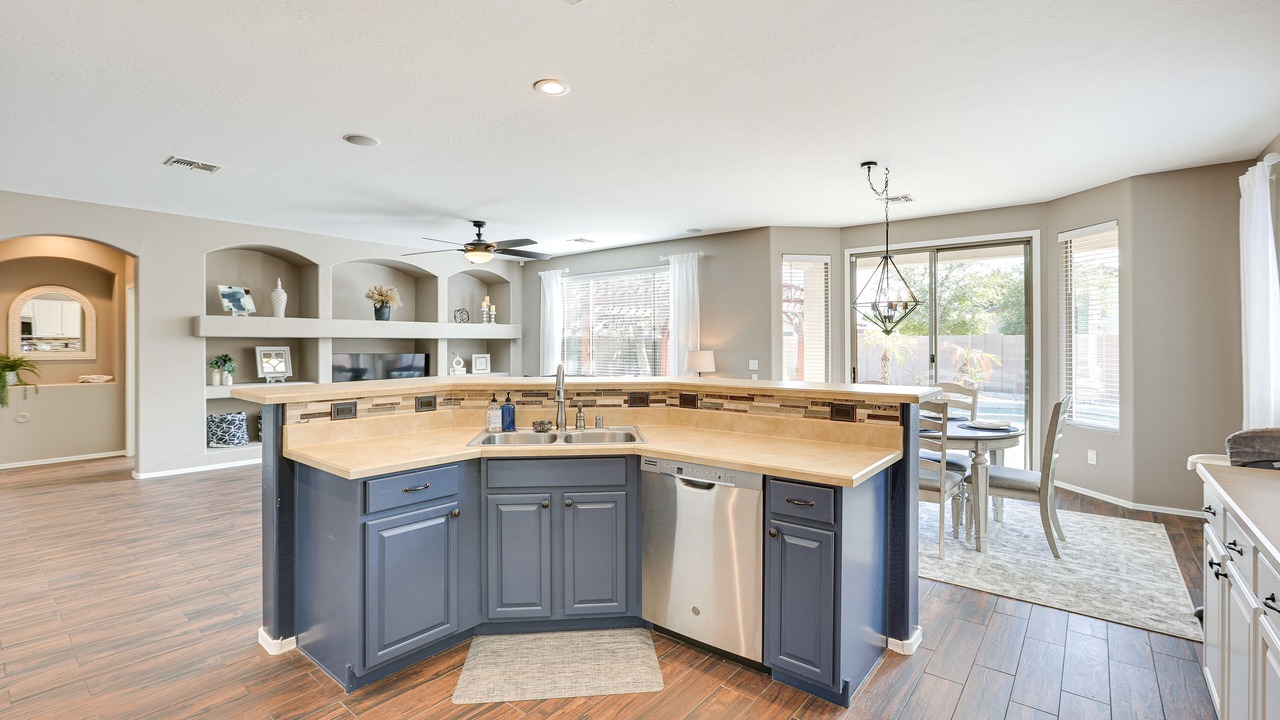 Photo of Kitchen in Litchfield Manor