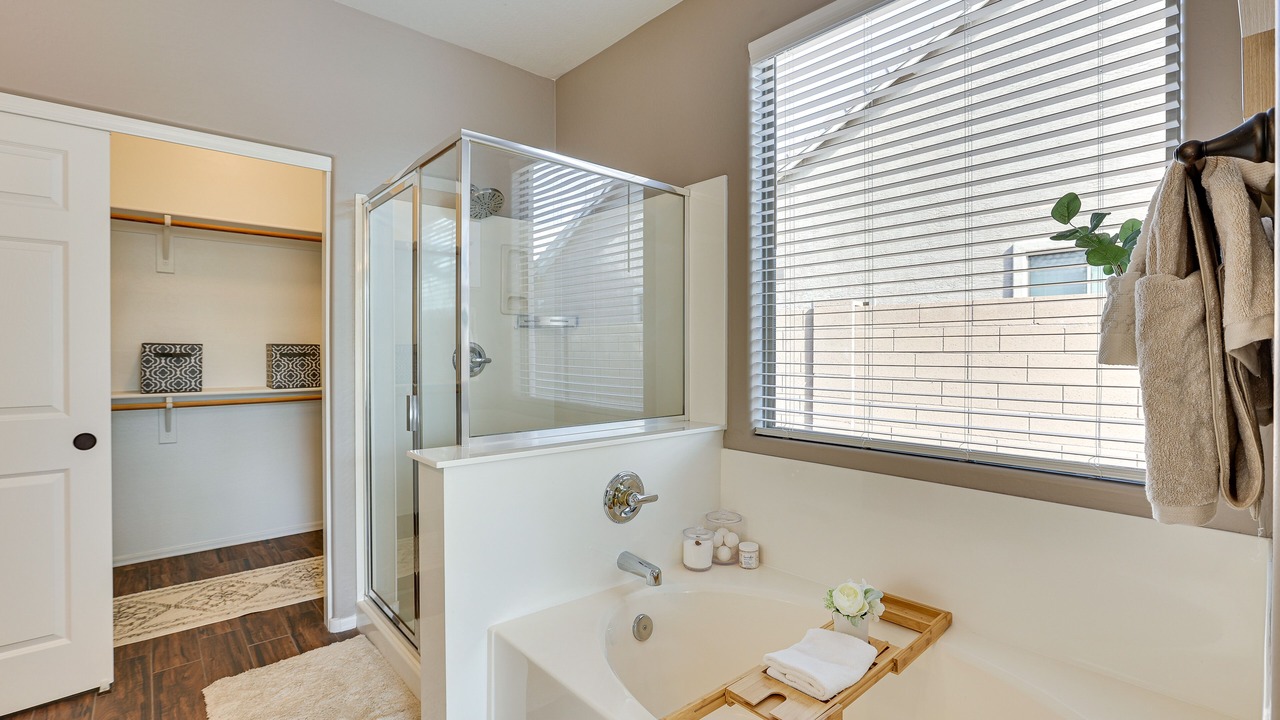 Photo of Bathroom in Litchfield Manor