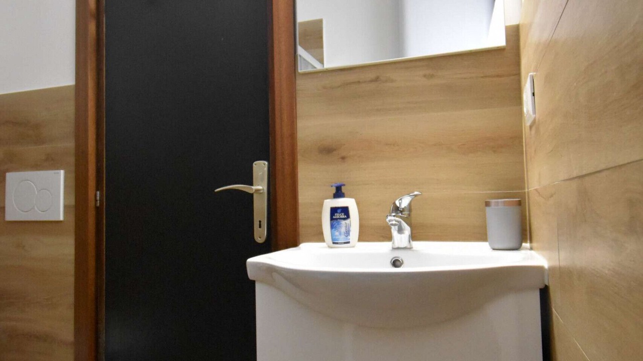 Photo of Bathroom in Palu