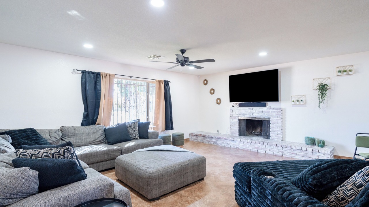 Photo of Livingroom in Glendale