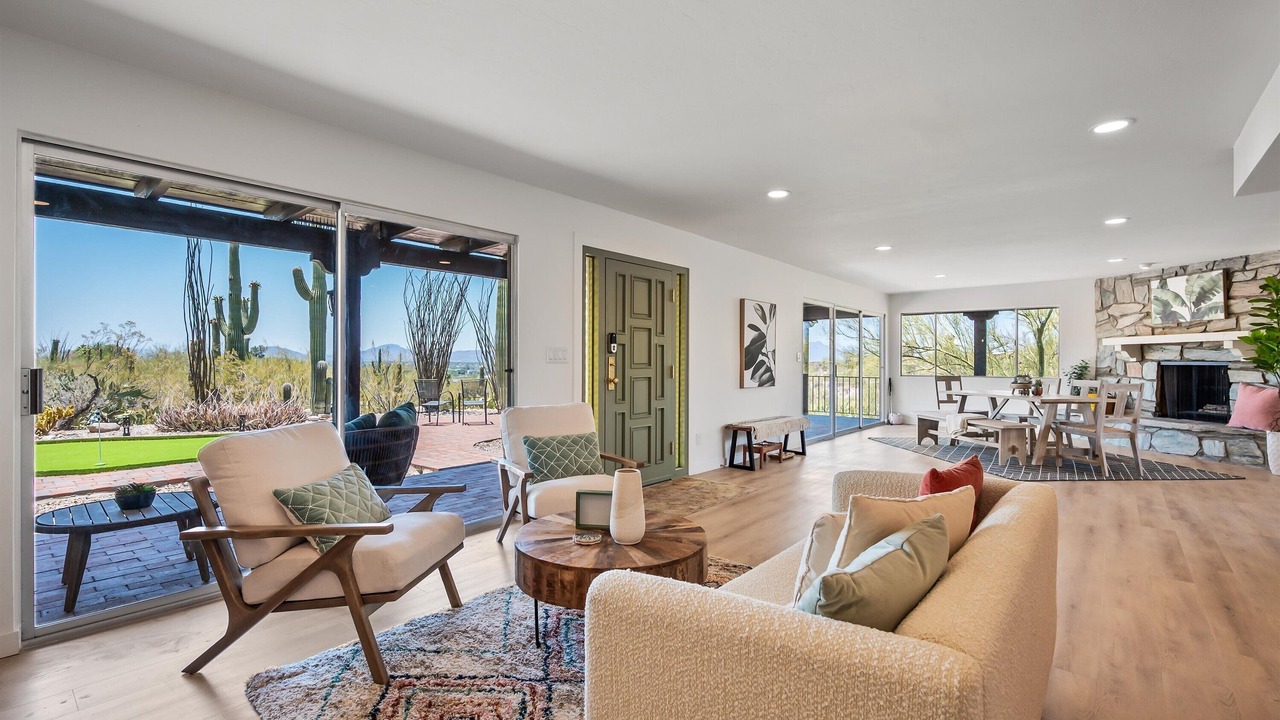 Photo of Livingroom in Catalina Foothills Estates