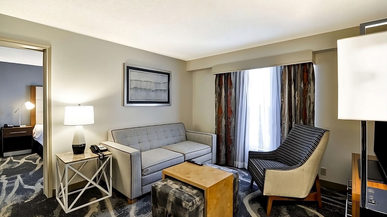 Photo of Livingroom in Camelback East