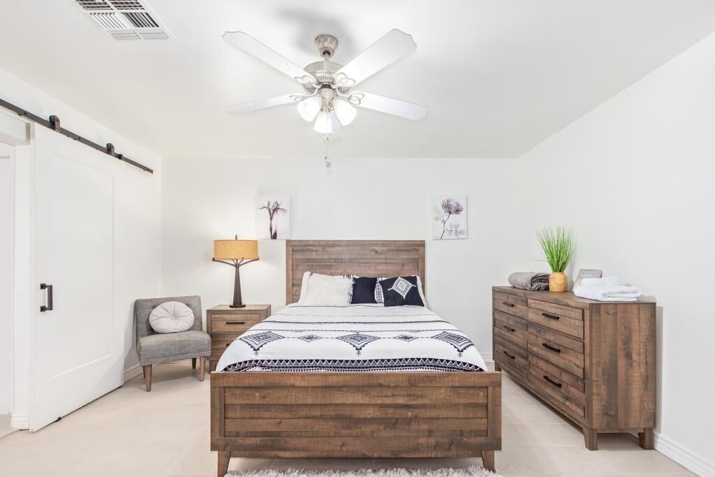 Photo of Bedroom in Maryvale