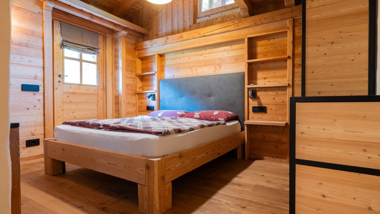 Photo of Bedroom in Carisolo