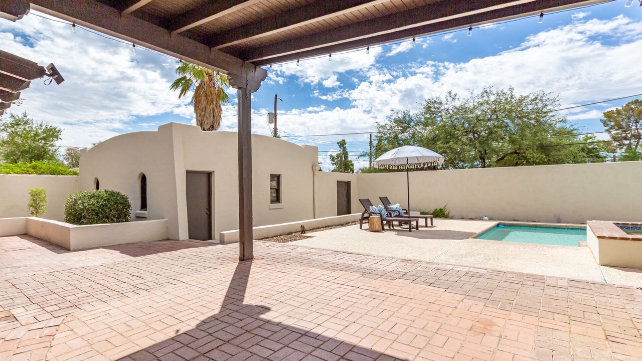Photo of Patio Balcony in Sam Hughes