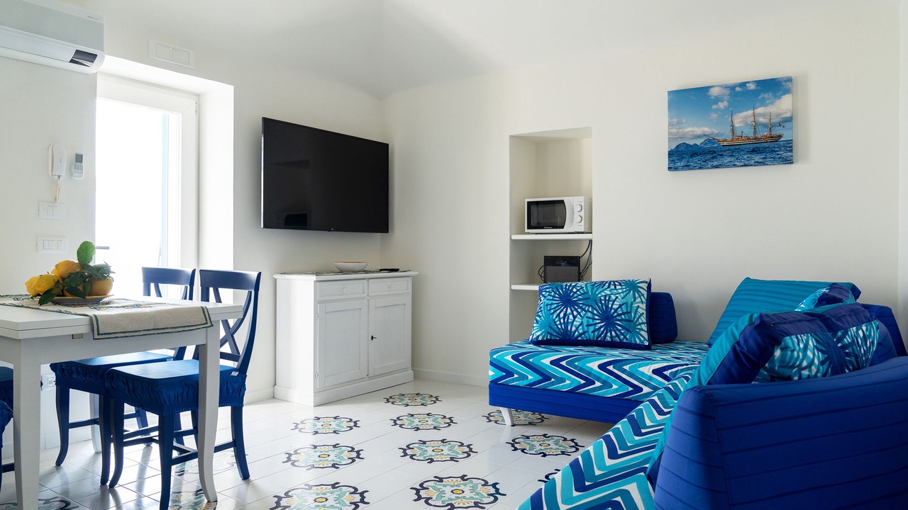 Photo of Livingroom in Path of the Gods
