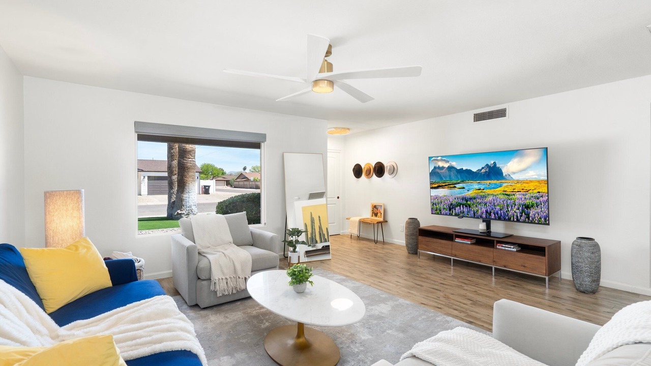 Photo of Livingroom in Pointe Scottsdale