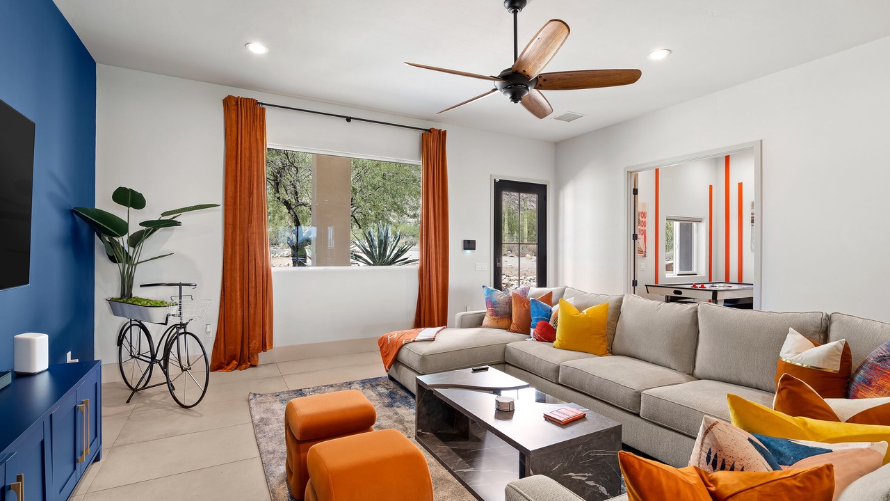 Photo of Livingroom in Coronado Foothills Estates