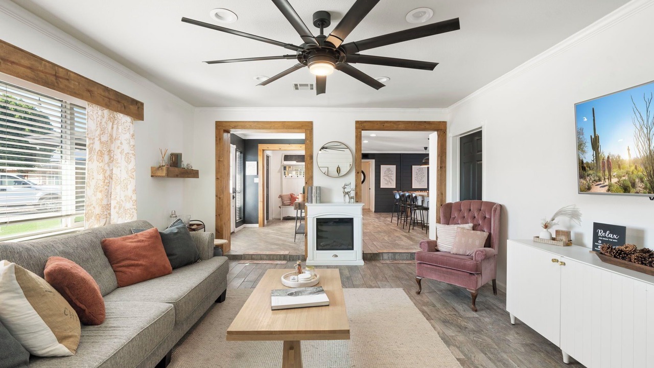 Photo of Livingroom in Gilbert