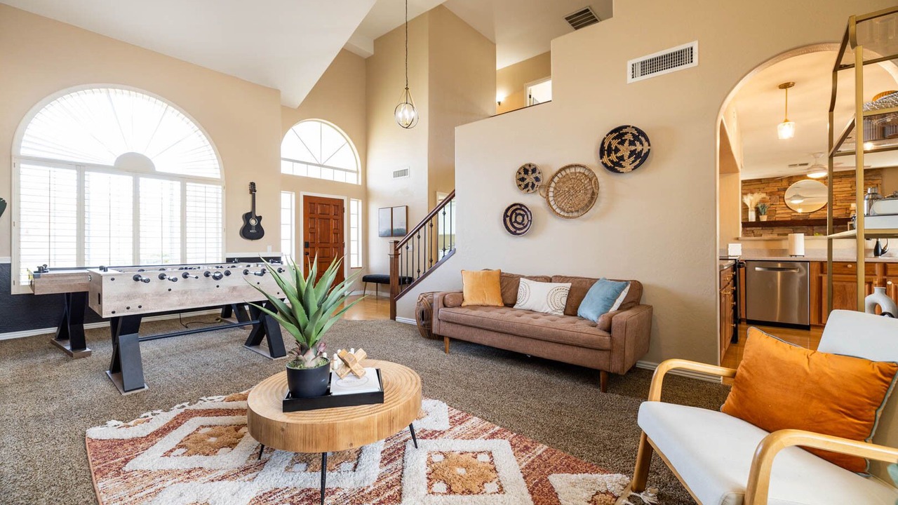 Photo of Livingroom in Val Vista Lakes