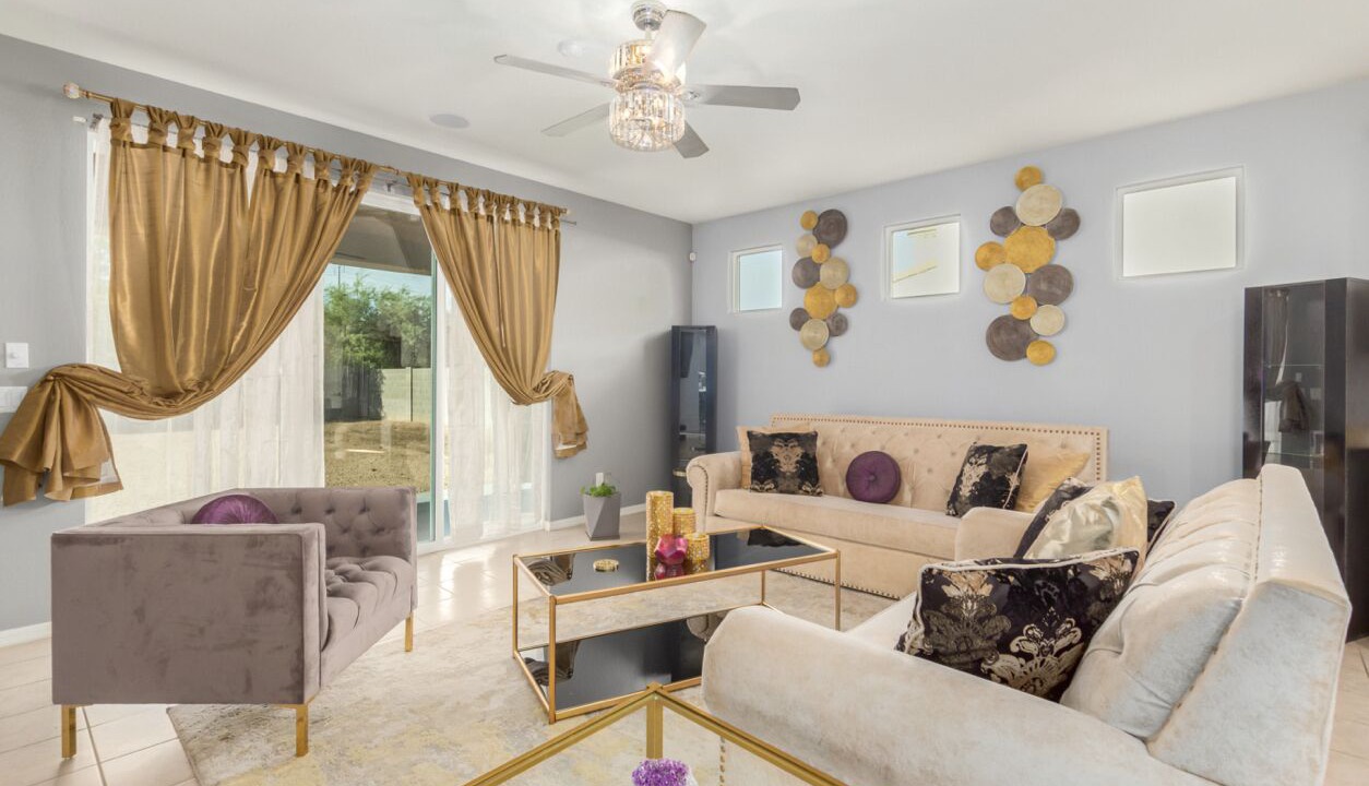 Photo of Livingroom in Laveen Village
