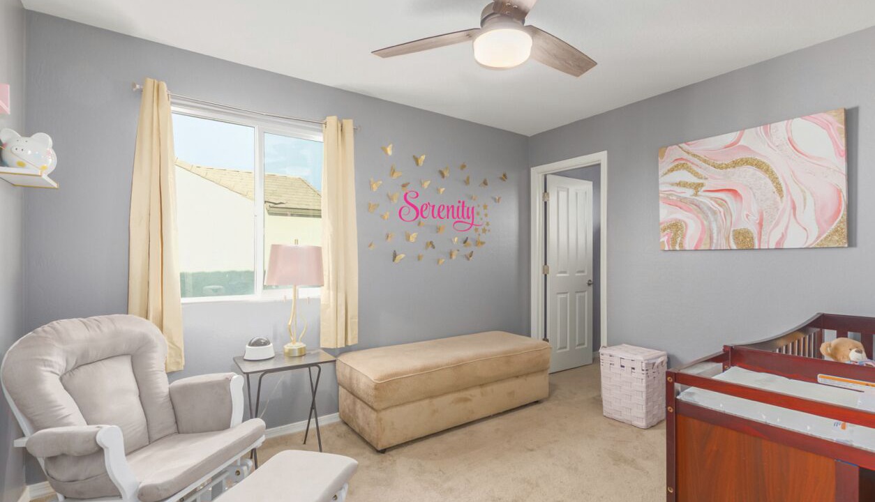 Photo of Livingroom in Laveen Village