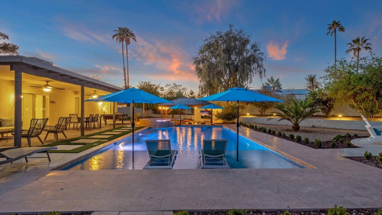 Photo of Outdoor in Paradise Valley Village