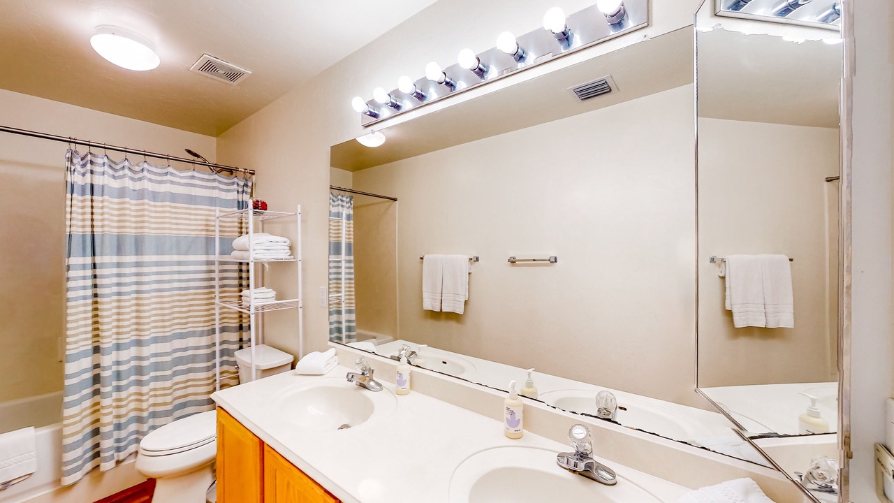 Photo of Bathroom in Oro Valley