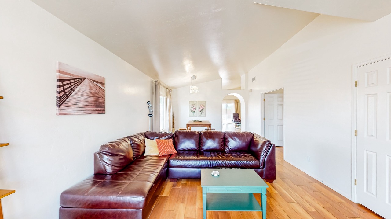 Photo of Livingroom in Oro Valley