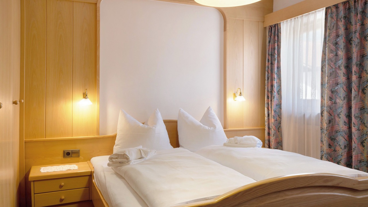 Photo of Bedroom in Plaus