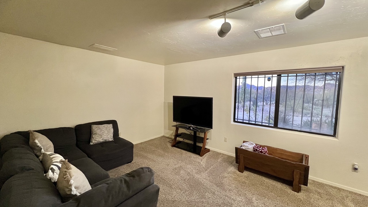 Photo of Livingroom in Drexel Heights