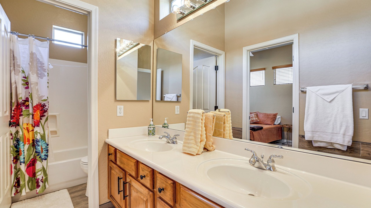 Photo of Bathroom in Terramar