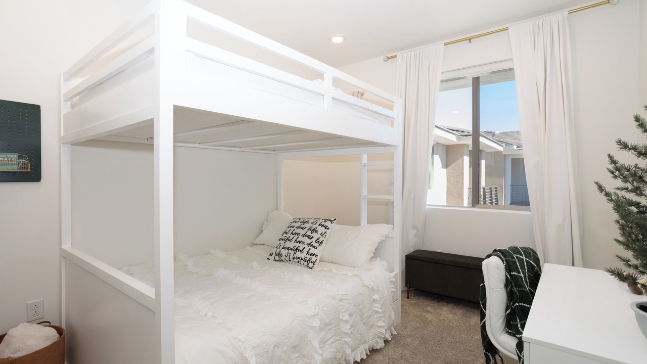 Photo of Bedroom in Sonoran Foothills