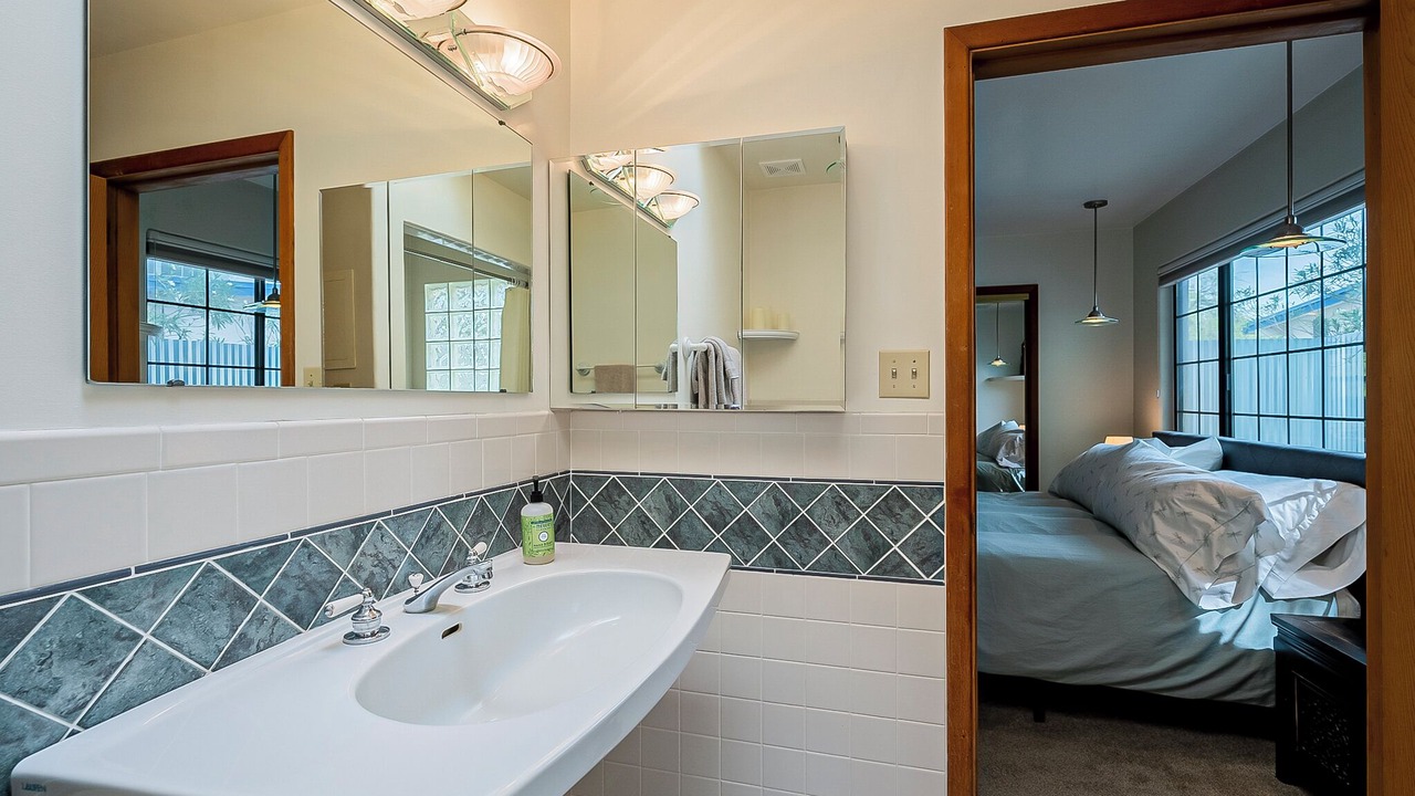 Photo of Bathroom in Blenman-Elm