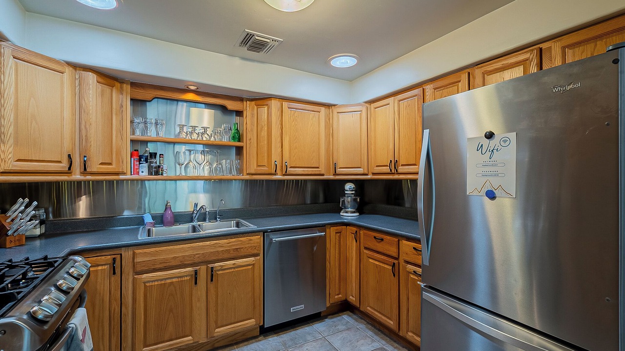 Photo of Others in Blenman-Elm