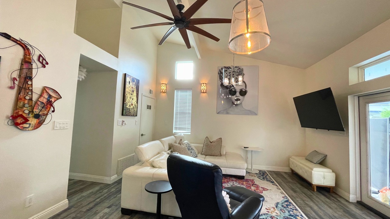 Photo of Livingroom in Riverside