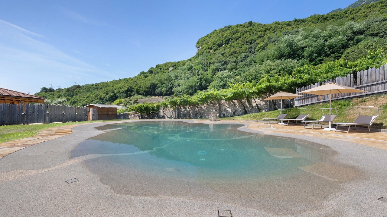 Photo of Outdoor in Isera