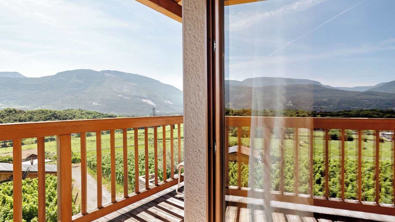 Photo of Outdoor in Isera
