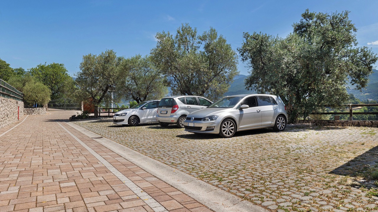 Photo of Outdoor in Isera