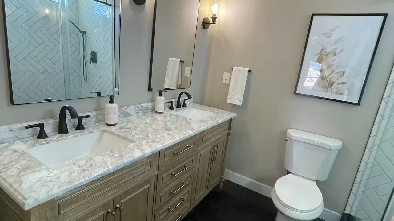 Photo of Bathroom in Maryvale